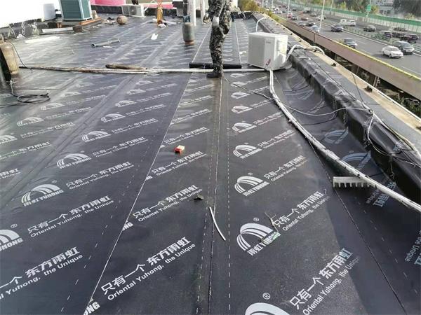 屋顶做防水卷材能多少年不漏水？
